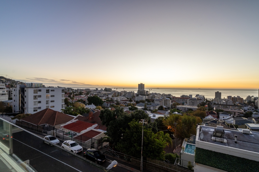 3 Bedroom Property for Sale in Sea Point Western Cape